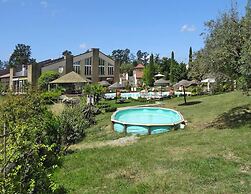 Apartment in Vinci With Pool & Wellness