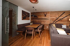 Kitzbuhel Alpine Lodge With Sauna