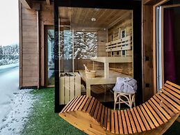 Kitzbuhel Alpine Lodge With Sauna