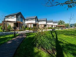 Comfortable Holiday Homes, Summer Pool, Sauna