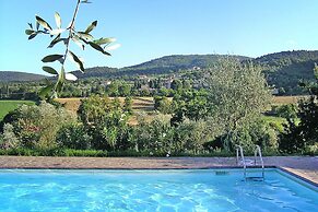 Charming House in Tuscany With Pool & Views