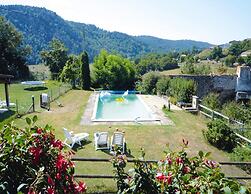 Rural Pool Retreat in the Hills