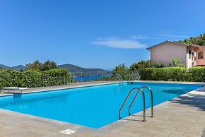 Apartment in Elba Near Straccoligno Beach