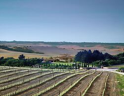 Apartment in Tuscany With Pool & Golf Access