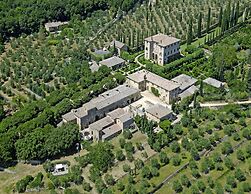 Charming House in Tuscany With Pool & Views