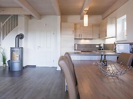Exklusiv Eingerichtetes Ferienhaus in Strandnahe