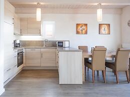 Exklusiv Eingerichtetes Ferienhaus in Strandnahe