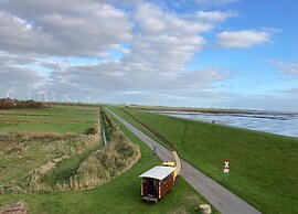 Exklusiv Eingerichtetes Ferienhaus in Strandnahe