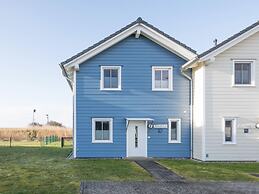 Exklusiv Eingerichtetes Ferienhaus in Strandnahe