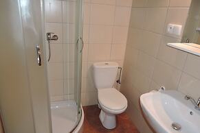 Kolczewo Cottage With BBQ & Garden
