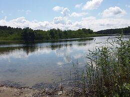 Kolczewo Cottage With BBQ & Garden