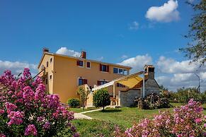 Pool Villa Divina in i an