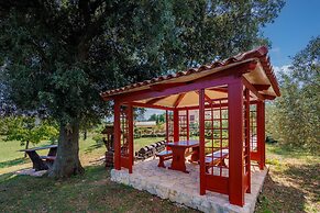 Pool Villa Divina in i an