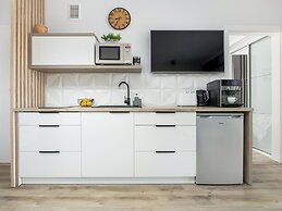 Comfortable Apartment, Pool, Close to the Beach