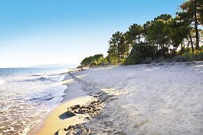 Coastal Apartment in Ghisonaccia for 4
