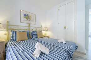 Apartment in Mijas With Pool