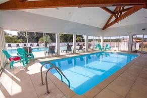 Cassen Holiday House With Pool