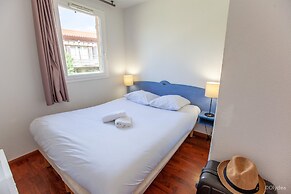 Cassen Holiday House With Pool