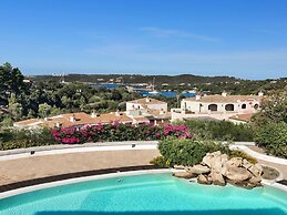 Stay in Porto Cervo With Garden Setting