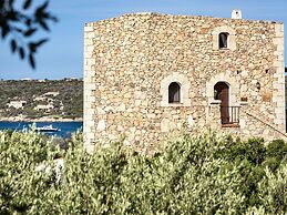 Stay in Porto Cervo With Garden Setting