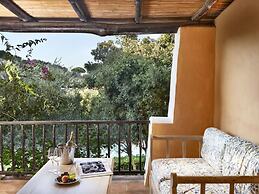 Stay in Porto Cervo With Garden Setting