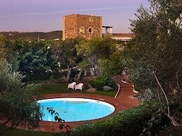 Stay in Porto Cervo With Garden Setting