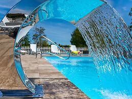 Holiday Homes With Fireplace , Summer Pool