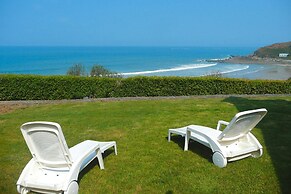 Holiday Home Locquirec With Stunning Sea View