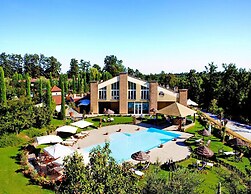 Apartment in Vinci With Pool & Wellness