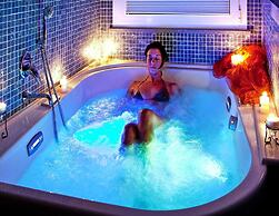 Apartment in Vinci With Pool & Wellness