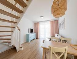 Spacious, 2-level Holiday Apartment