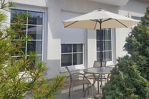 Large, Comfortable Holiday Villa, Private Garden