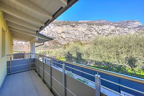 Mirabelle in Dro With 3 Bedrooms and 2 Bathrooms