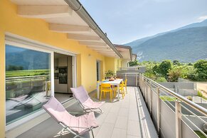 Mirabelle in Dro With 3 Bedrooms and 2 Bathrooms