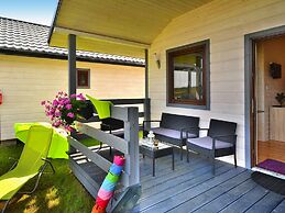 Holiday Homes With air Conditioning, Pool, Jacuzzi