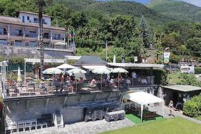 Residence Casa & Vela With Private Beach, Oggebbio