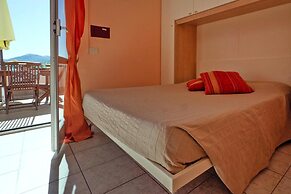 Residence Casa & Vela With Private Beach, Oggebbio