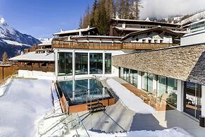 Apartment in Matrei With ski Storage