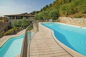 Borgo Alba Apt. w/ Shared Pool