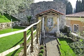 Borgo Alba Apt. w/ Shared Pool