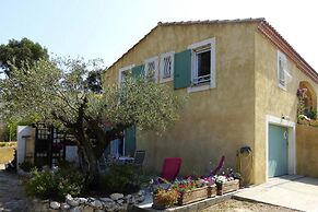 Cottage in Bellegarde Near Camargue Reserve