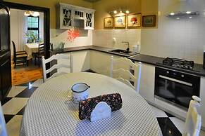 Large Holiday Villa With Fireplace and Garden