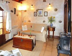 Seaview Holiday Home for 4