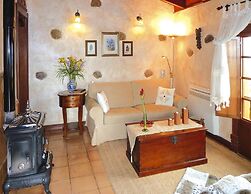 Seaview Holiday Home for 4