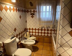 Seaview Holiday Home for 4