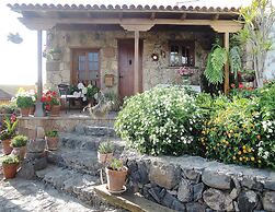 Seaview Holiday Home for 4