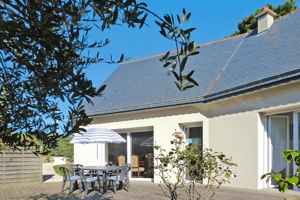 Single-storey Holiday Home, 150 m From the Beach