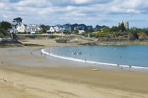 Single-storey Holiday Home, 150 m From the Beach
