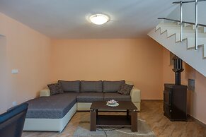 Holiday Home Ema in Tar - Vabriga
