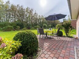 Apartment in Garding Near North Sea & Cycling Paths